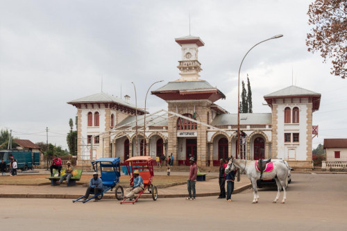 Bahnhof aus der französischen Kolonialzeit