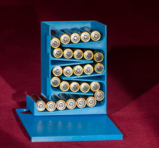 Ein Batteriespender (geöffnet)