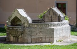 Brunnen im Arkadenhof