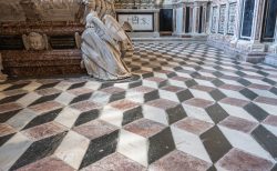 Marmorboden im Mausoleum