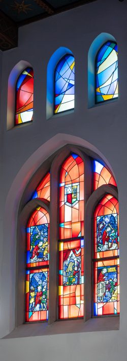 Glasfenster in der Gnadenkapelle