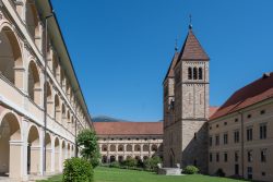 Klosteranlage mit Abteikriche