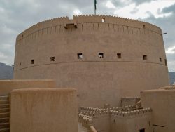 Der große Kanonenturm der Festung