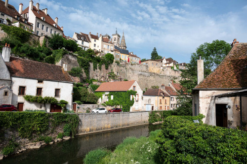 Blick von unserem Quartier auf die Altstadt und den Armançon