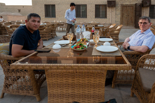 Abendessen im Restaurant Zarafshan