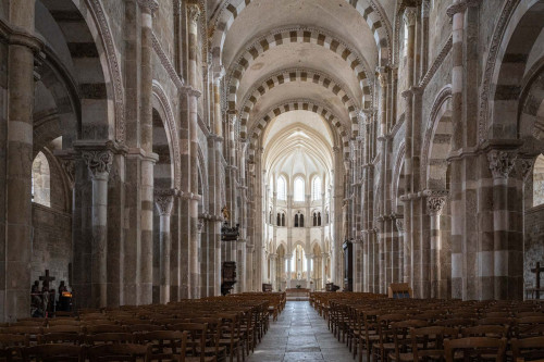Der Innenraum von St. Marie-Madeleine, Vézelay