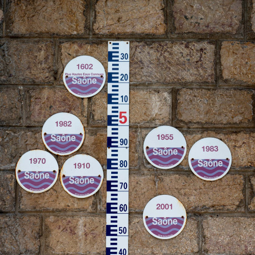 Hochwassermarken in Auxonne