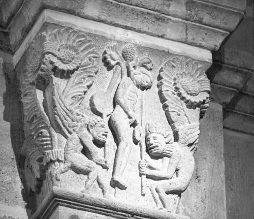 Teufel assistieren Judas bei seiner Erhängung