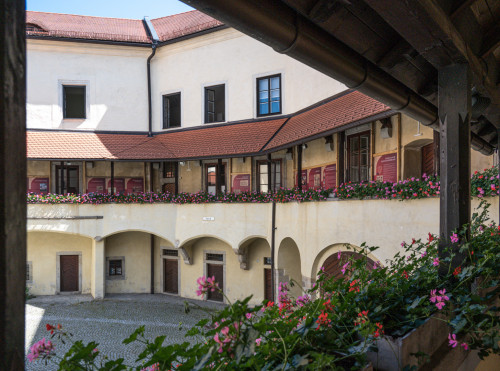 Arkadeninnenhof des Freistädters Schlosses