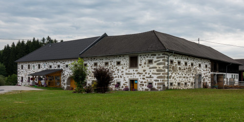 Ein typisches Mühlviertler Stoabloßhaus