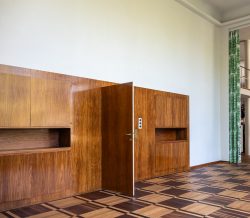 Einbauschränke im Esszimmer