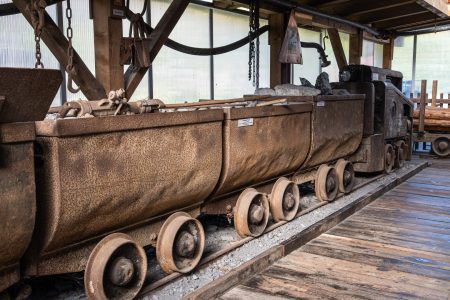 Grubenhunte aus dem Antimonbergbau Schlainig (bis 1991 in Betrieb)